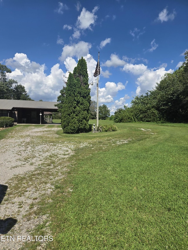 115 Cherry St, Deer Lodge, TN 37726 - photo 2