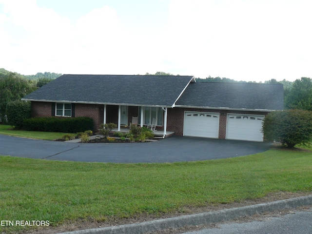 218 Adair Dr, New Tazewell, TN 37825 - photo 2