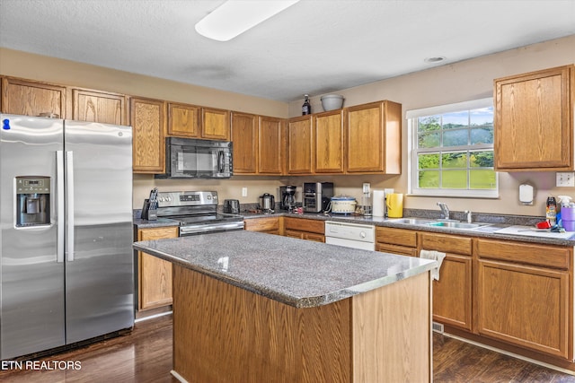 704 Pointe S Dr, Walland, TN 37886 - photo 2