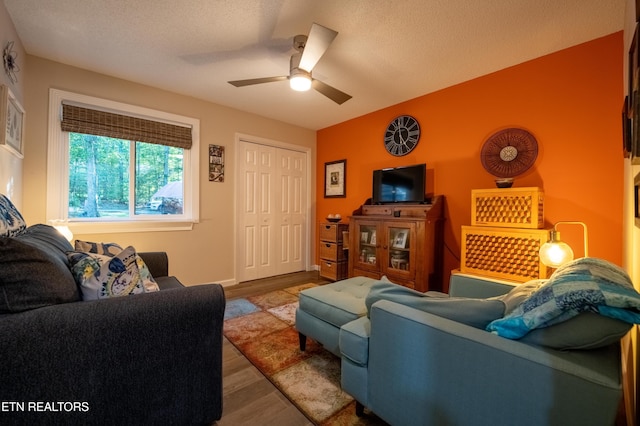 346 Lake Catherine Cir, Crossville, TN 38558 - photo 5