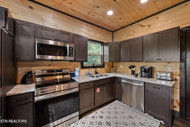 2272 Hidden Hollow Way, Sevierville, TN 37862 - photo 27