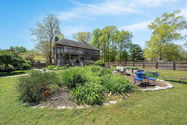 view of yard featuring a patio area