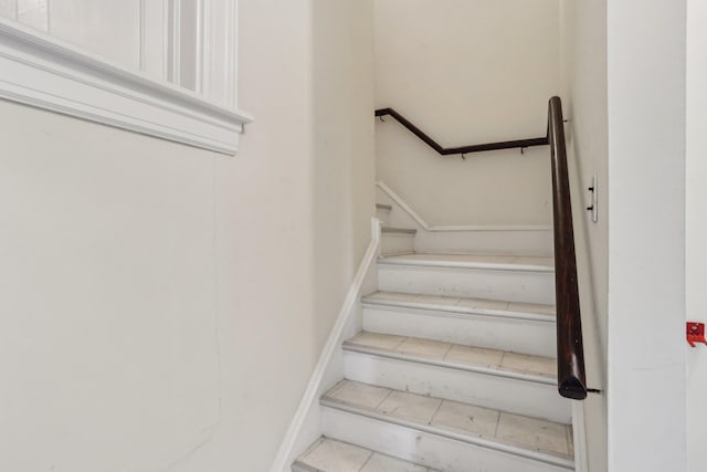 102 S Derby Ave, Ventnor, NJ 08406 - view of staircase