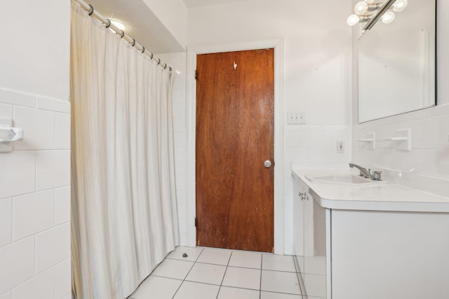 102 S Derby Ave, Ventnor, NJ 08406 - full bath featuring tile walls, vanity, tile patterned floors, a shower with curtain, and a wainscoted wall