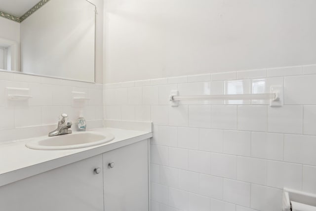 102 S Derby Ave, Ventnor, NJ 08406 - bathroom with vanity