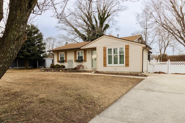 view of front of home with a front yard