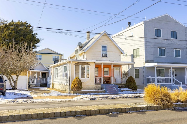 view of front facade featuring a porch