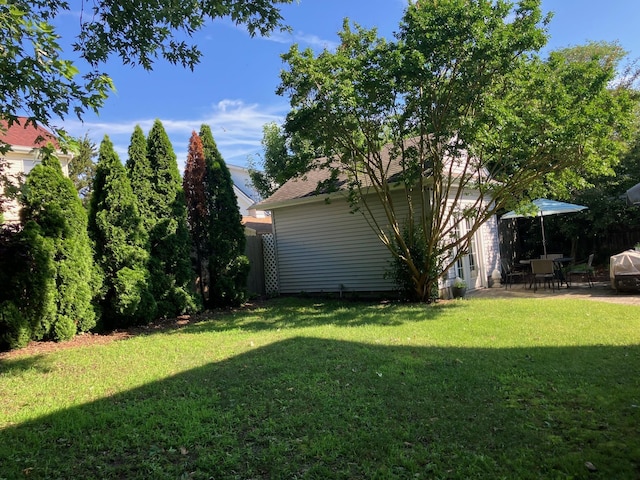 25 Shore Rd, Somers Point, NJ 08244 - view of yard with a patio