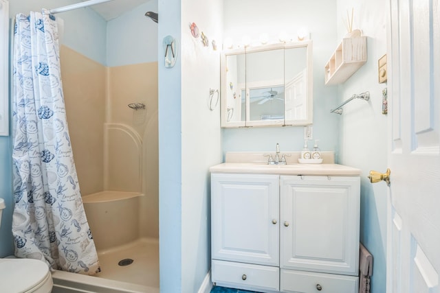 126 W Andrews Ave, Wildwood, NJ 08260 - bathroom featuring curtained shower, vanity, and a ceiling fan