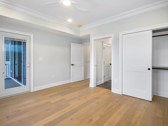 unfurnished bedroom featuring access to exterior, ornamental molding, light hardwood / wood-style floors, and ceiling fan