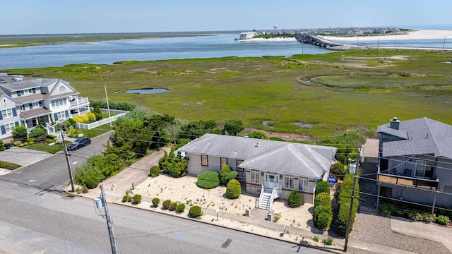 585 7th St, Avalon, NJ 08202 - aerial view of property and surrounding area with a large body of water