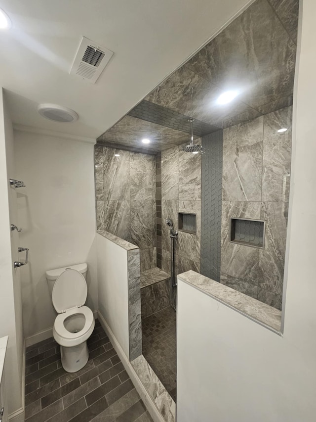704 E Tampa Ave, Villas, NJ 08251 - bathroom featuring a walk in shower and recessed lighting
