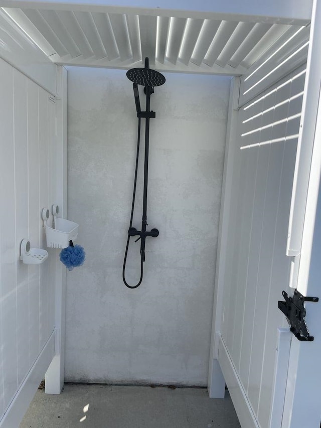 435 W Pine Ave, Wildwood, NJ 08260 - bathroom with concrete flooring