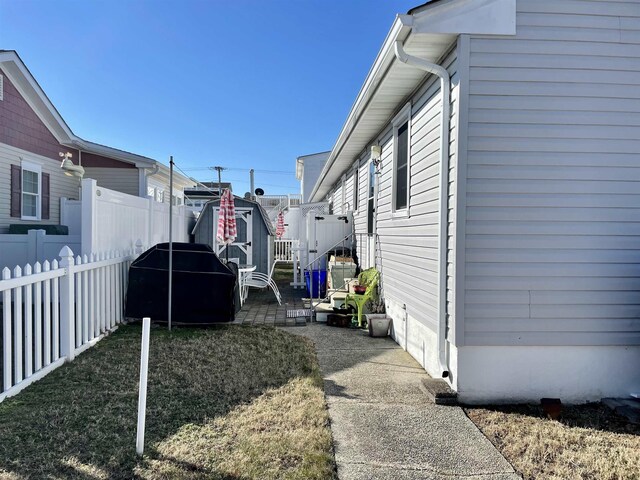 84018403 New Jersey Ave, Wildwood Crest, NJ 08260 - view of side of home with a patio