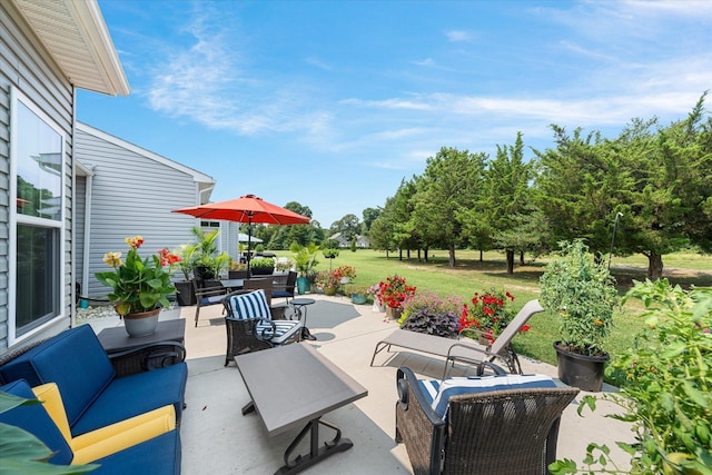 view of patio featuring outdoor lounge area