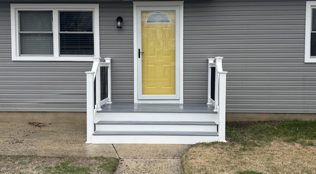 view of property entrance