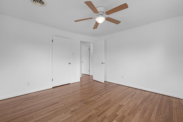 121 Roslyn Ave, North Cape May, NJ 08204 - empty room featuring wood finished floors and a ceiling fan