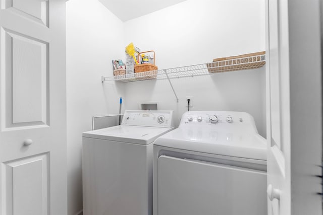 328 E 25th Ave Unit C, North Wildwood, NJ 08260 - laundry area with independent washer and dryer