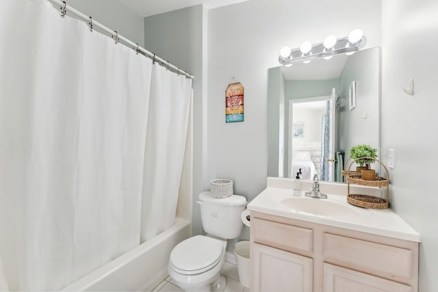316 E 17th Ave Unit 6, North Wildwood, NJ 08260 - ensuite bathroom featuring vanity and shower / tub combo with curtain