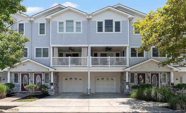 view of front facade with a garage