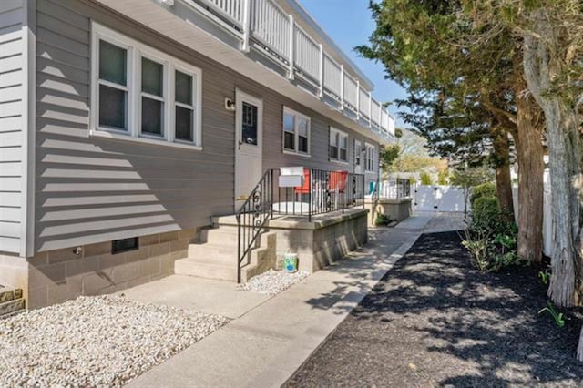 9903 2nd Ave, Stone Harbor, NJ 08247 - view of property featuring fence
