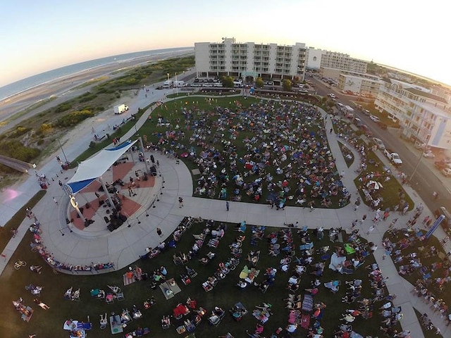 view of aerial view at dusk