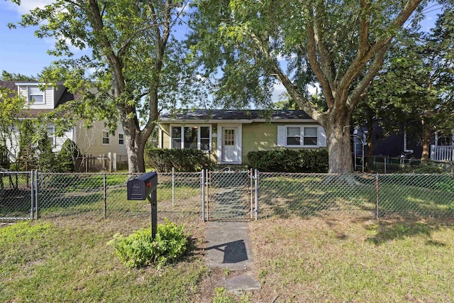 112 Oakdale Ave, Villas, NJ 08251 - view of front of property with a gate