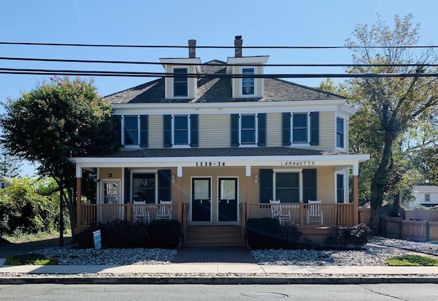 view of front facade with covered porch