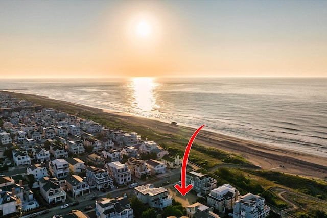 74 E 26th St, Avalon, NJ 08202