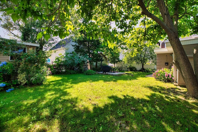 222 E 2nd Ave, North Wildwood, NJ 08260 - view of grassy yard with a patio