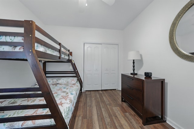 305 E Bennett Ave Unit A, Wildwood, NJ 08260 - bedroom featuring dark wood finished floors, a closet, ceiling fan, and lofted ceiling