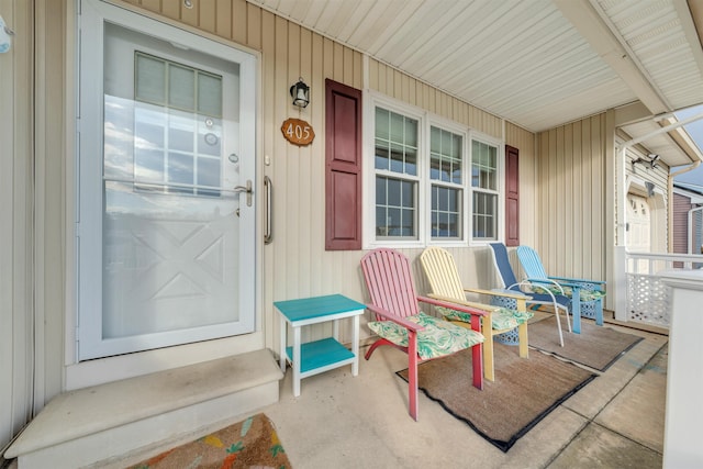 entrance to property with covered porch