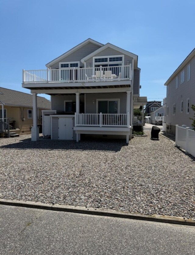 367 21st St, Avalon, NJ 08202 - coastal home with a wooden deck