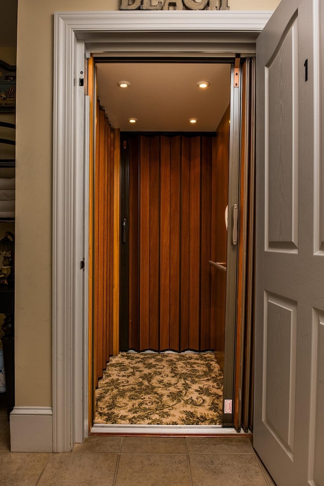 2404 Atlantic Ave, Longport, NJ 08403 - detailed view of elevator and recessed lighting