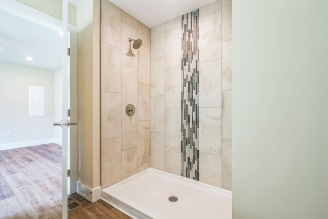 70 W Rising Sun Dr, Ocean View, NJ 08230 - full bathroom featuring tiled shower, wood finished floors, and recessed lighting