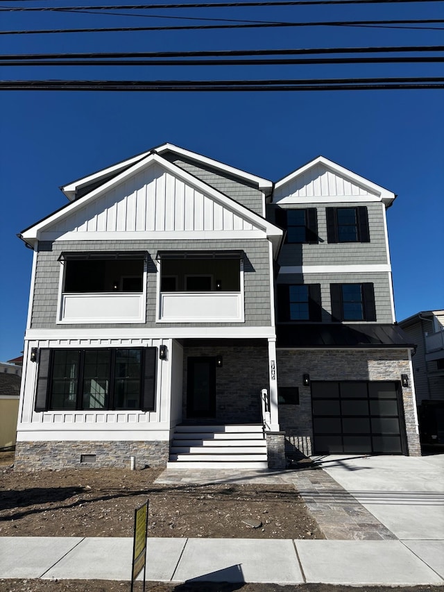 view of front of house featuring a garage