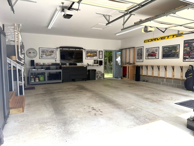 20 Summer Cir, North Cape May, NJ 08204 - garage with a garage door opener