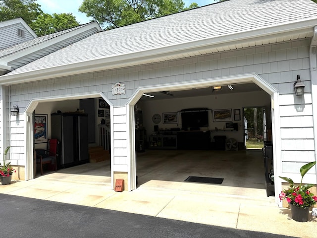 20 Summer Cir, North Cape May, NJ 08204 - garage featuring driveway