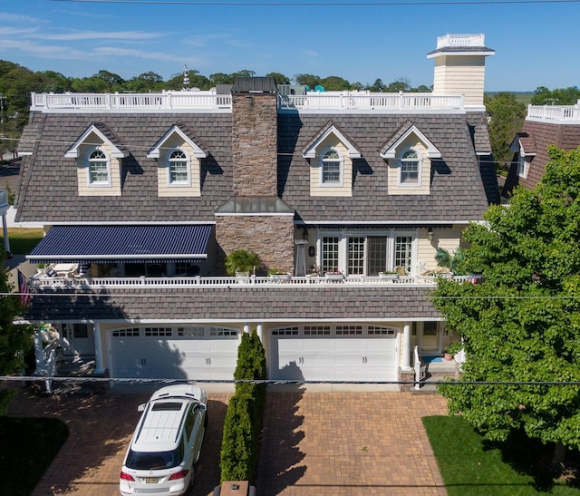 view of front of house featuring a garage