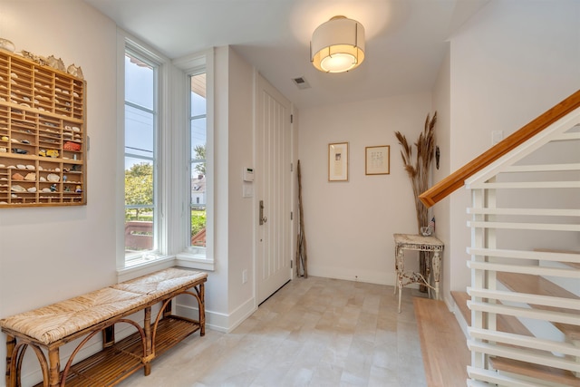 312 S Lake Dr, Cape May Point, NJ 08212 - view of entryway