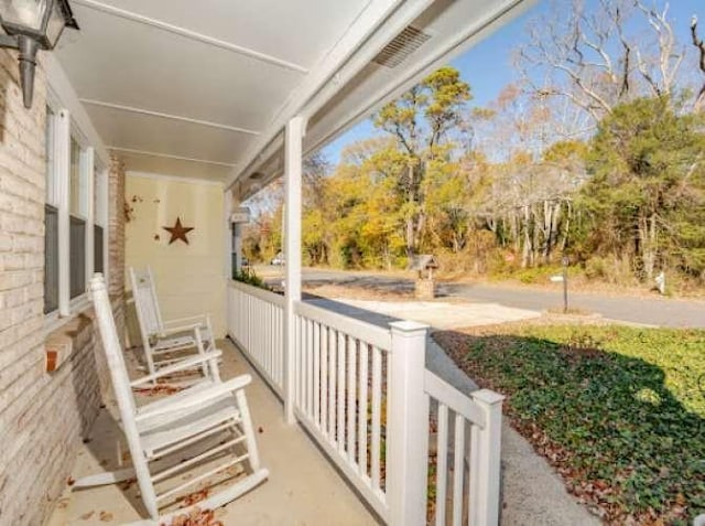 balcony with a porch