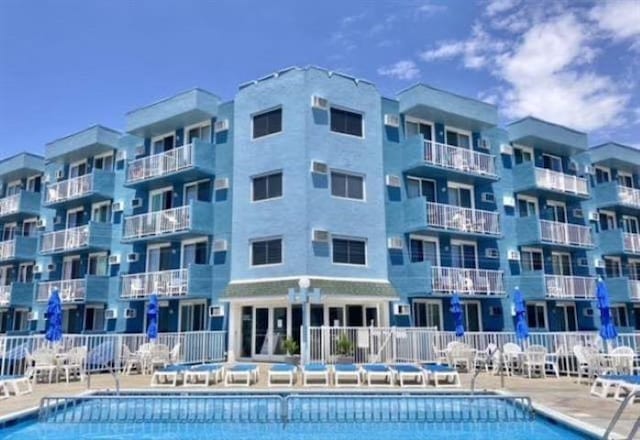 225 E Wildwood Ave Unit 118, Wildwood, NJ 08260 - view of pool
