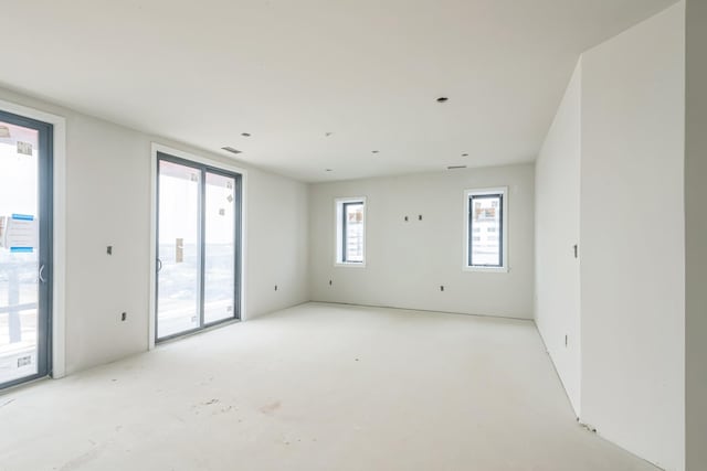 323 E Oak Ave Unit 101, Wildwood, NJ 08260 - empty room featuring concrete floors