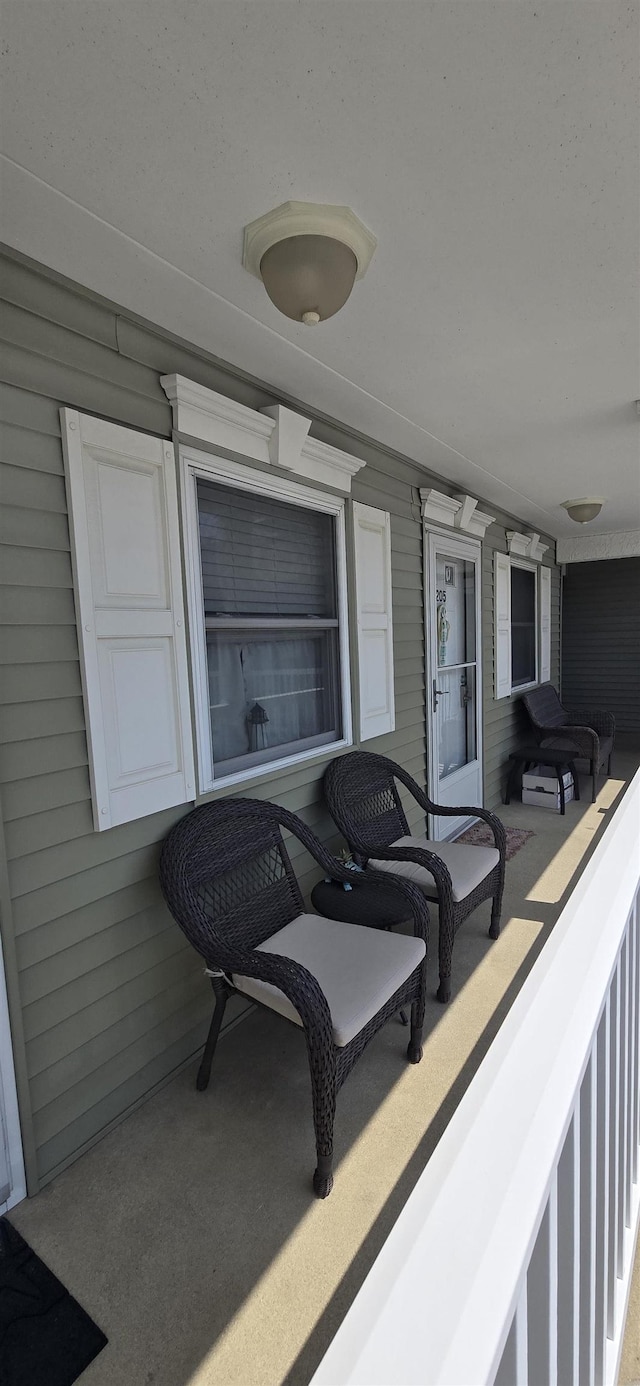 view of patio / terrace with covered porch