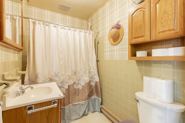 bathroom featuring visible vents, wallpapered walls, toilet, a shower with shower curtain, and tile walls