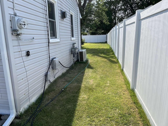 712 Indian Ave, North Cape May, NJ 08204 - view of fenced backyard