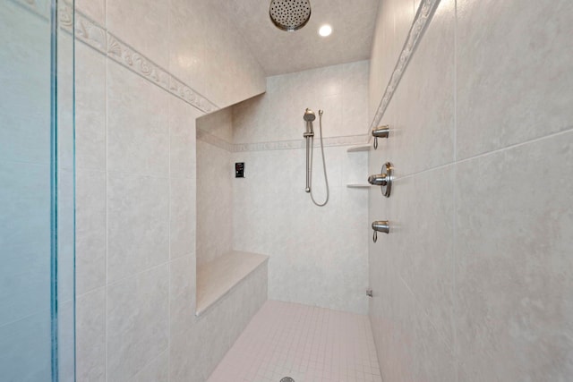 19 Flamingo Dr, Avalon, NJ 08202 - bathroom featuring a tile shower