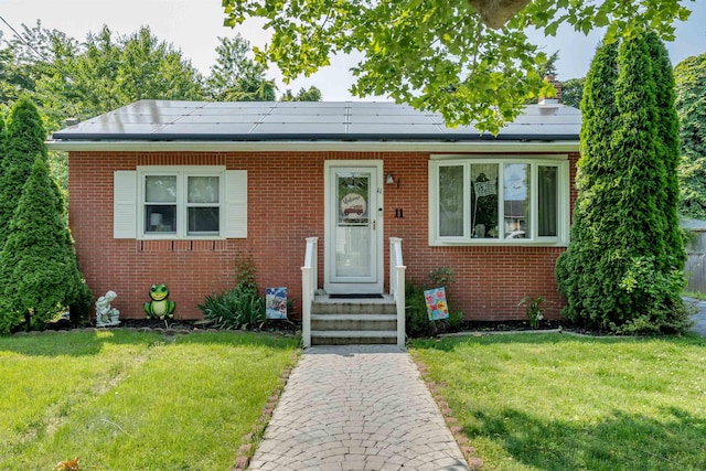 11 S 9th St, Del Haven, NJ 08251 - bungalow-style house with brick siding and a front lawn