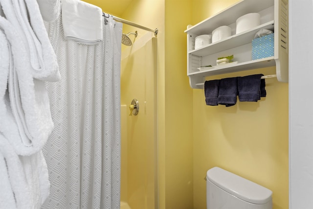 127 Myrtle Ave, West Cape May, NJ 08204 - full bath featuring curtained shower and toilet