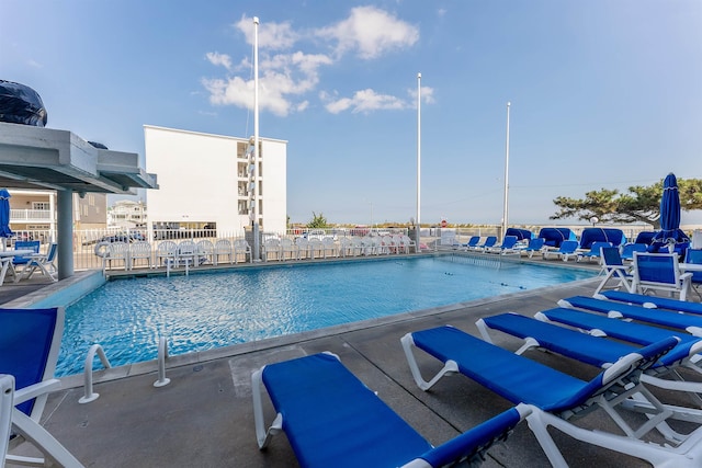 view of swimming pool